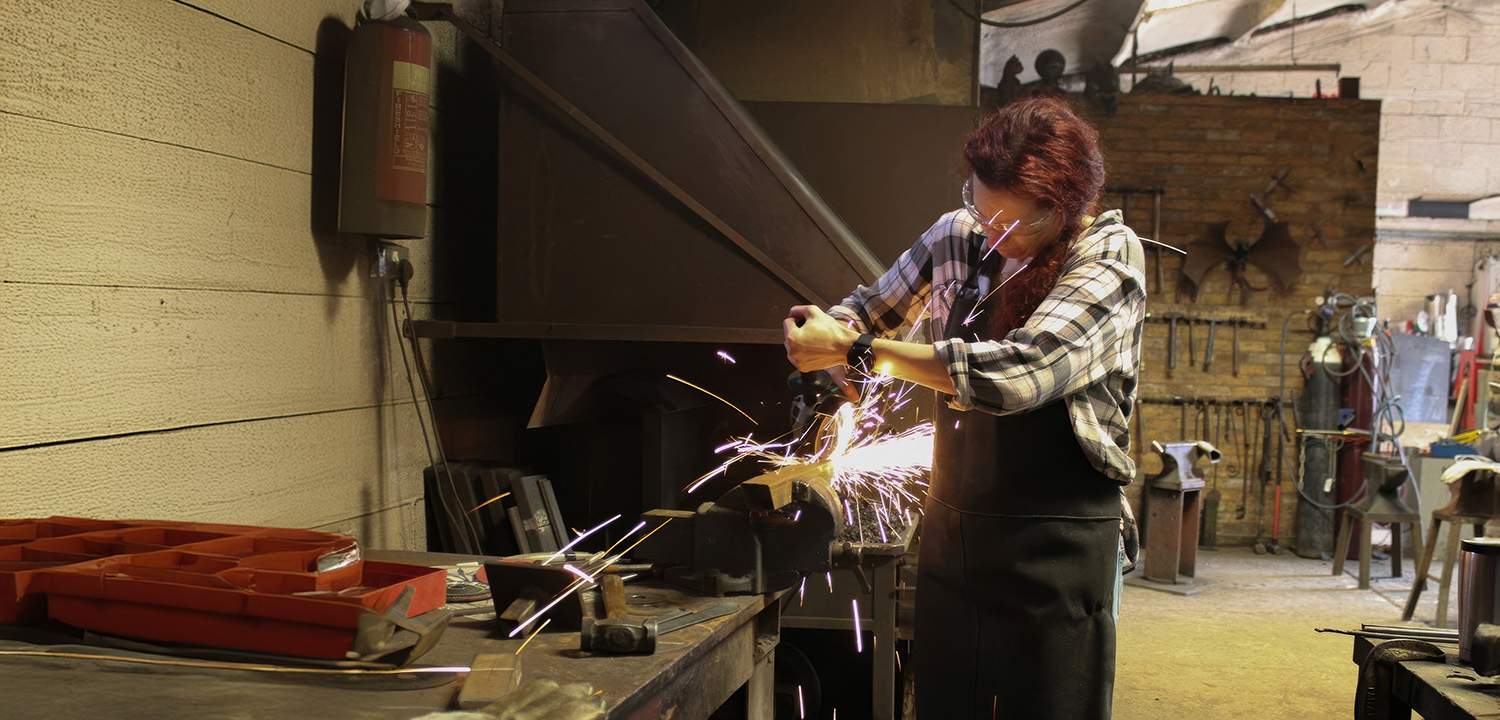 Bladesmithing Courses in Berkshire | Prices From £260.00